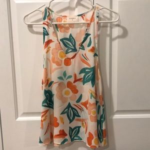 Floral lightweight tank top